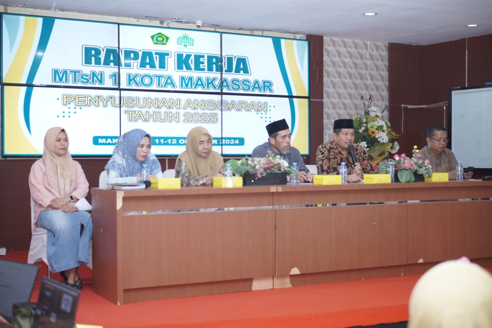 Rapat Kerja MTsN 1 Kota Makassar untuk Penyusunan Anggaran Tahun 2025