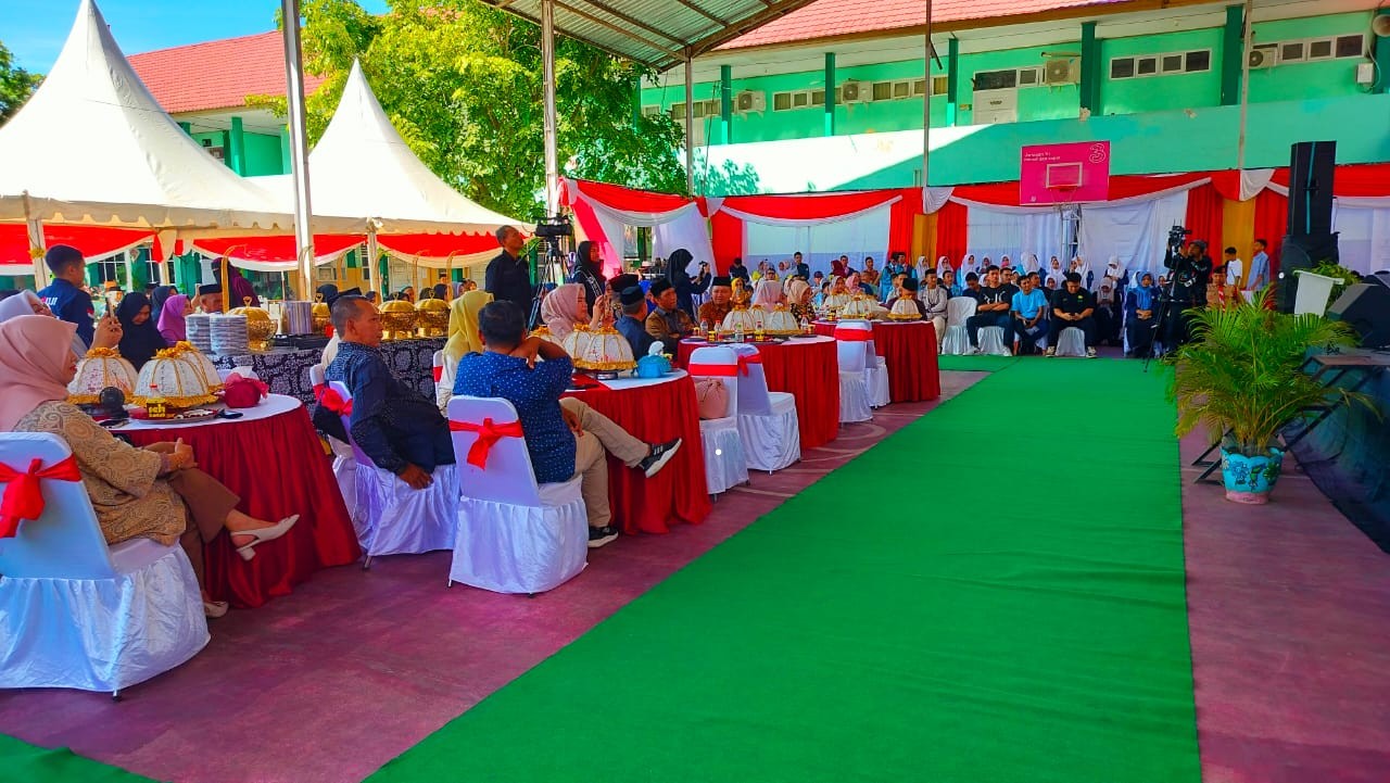 Pengukuhan dan Pelantikan MPK, OSIM, dan Ekstrakurikuler MTsN 1 Kota Makassar Periode 2025–2026