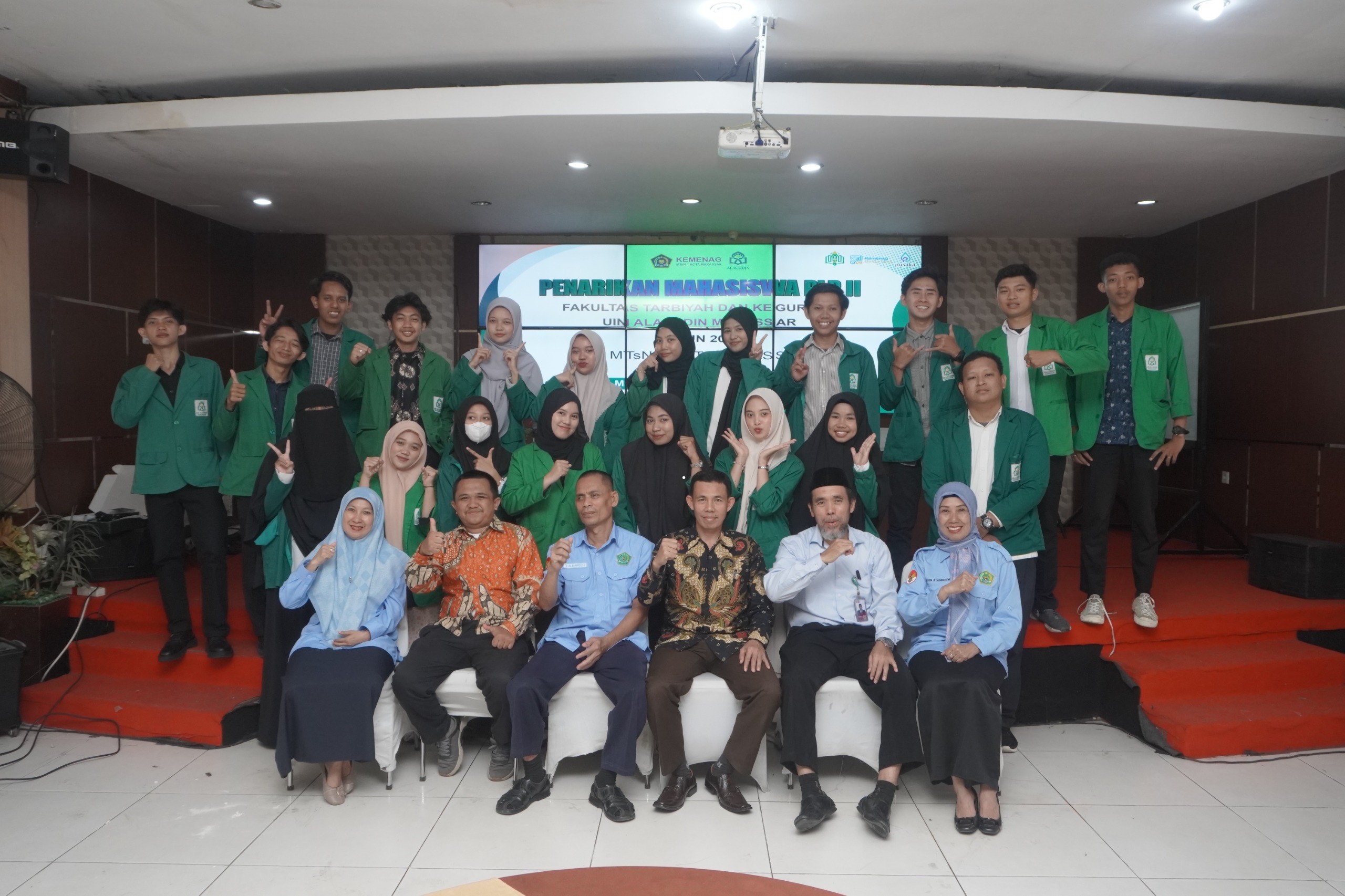 Penarikan Mahasiswa PLP 2 UIN Alauddin Makassar di MTsN 1 Kota Makassar